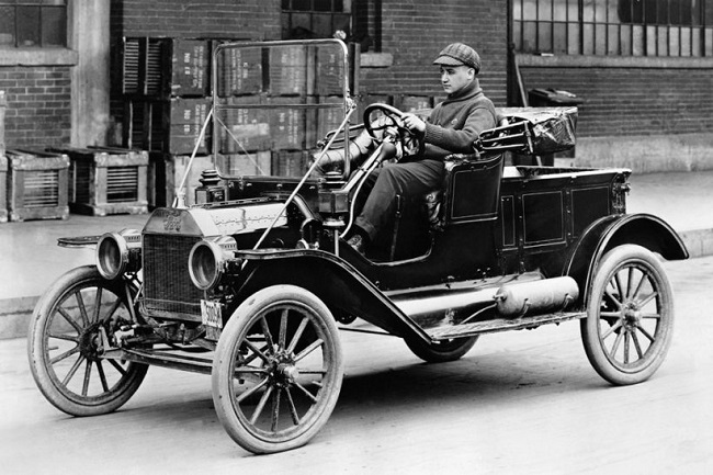 Elektrikli arabaları gözden düşüren bir Ford Model T.