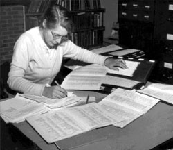 Eva Crane kadın bilim insanı