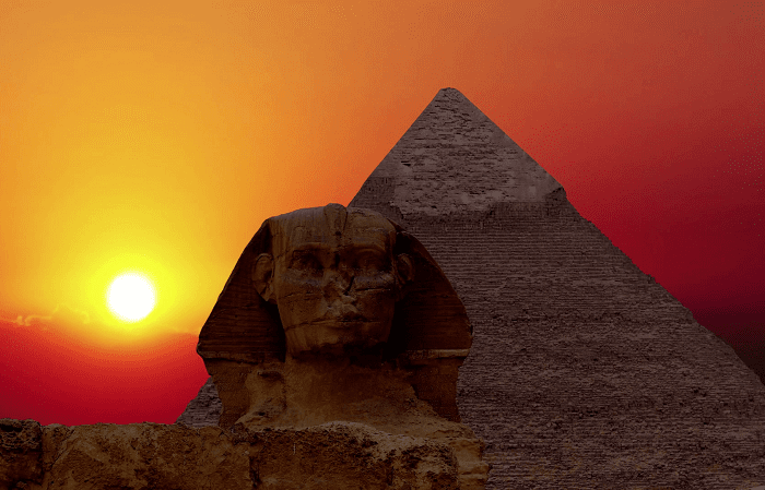 Dünyanın Yedi Harikası / Sunrise over the pyramid of Cheops and Sphinx. Giza Egypt