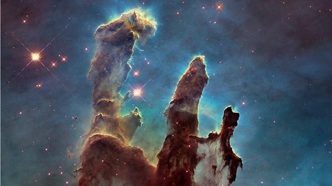 renkli Hubble uzay fotoğrafı