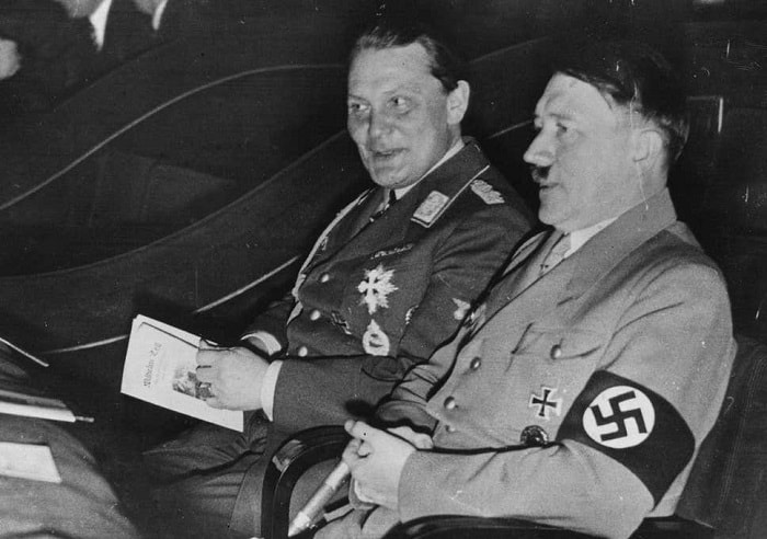 Göring'in, Kraliyet Hava Kuvvetleri'ni yok etmekteki başarısızlığı, gözden düşmesine neden oldu / Britanya Muharebesi