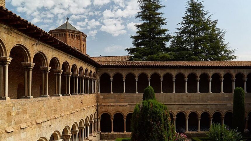 Santa Maria de Ripoll Manastırı