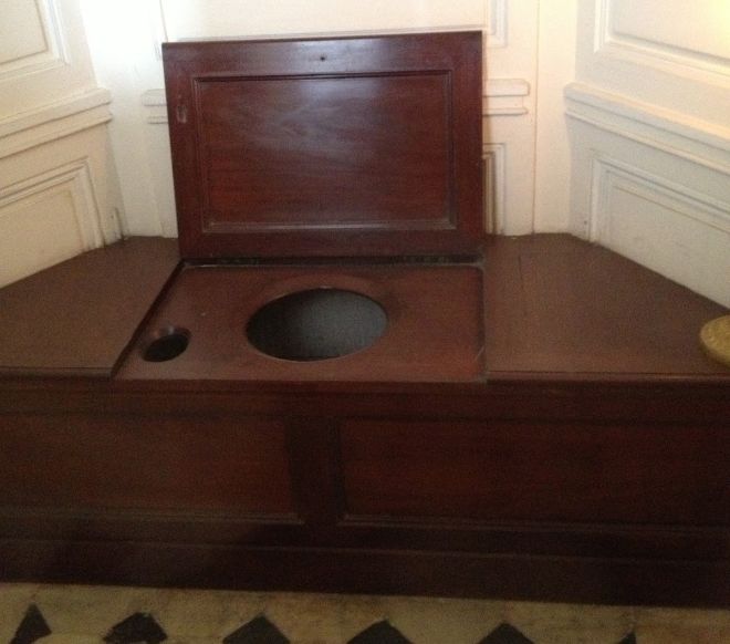Versay Sarayı'nda neden tuvalet yoktu?