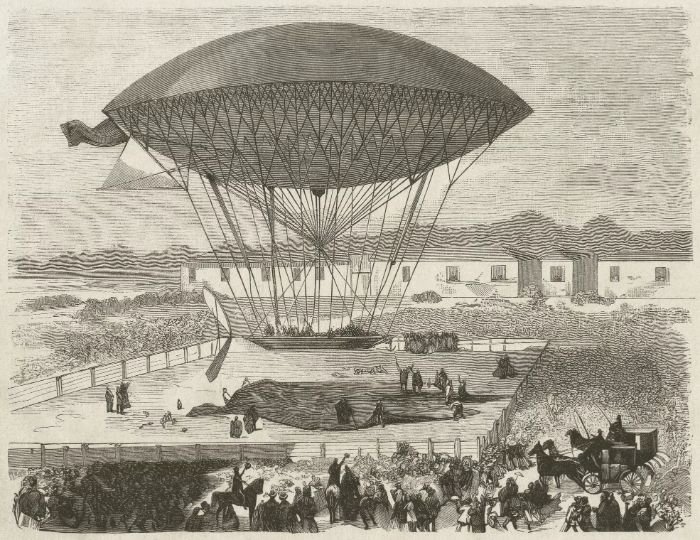 İlk sıcak hava balonu 1783 baharında Joseph ve Etienne Montgolfier kardeşler tarafından uçuruldu.