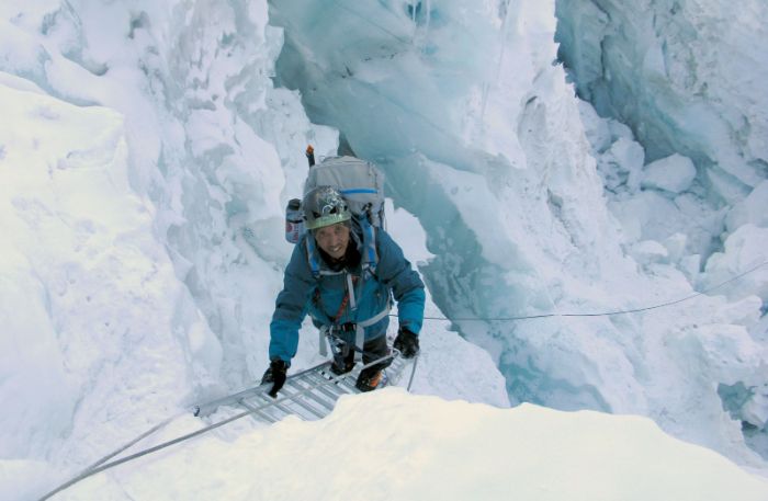 Apa Sherpa 2010'da 20. everest tırmanışını yaparken