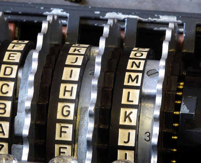 Enigma'nın karıştırma diskleri (rotor)