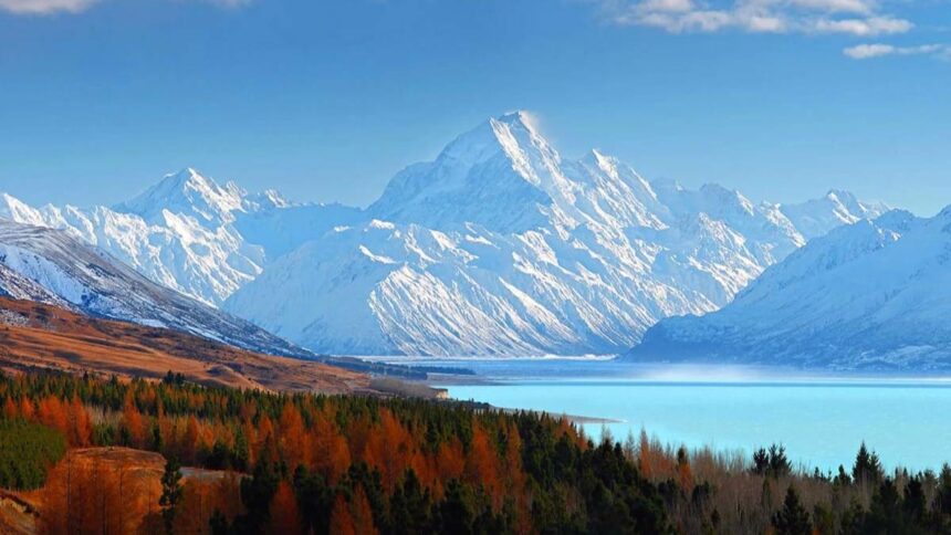 yeni zelanda pukaki gölü ve cook dağı