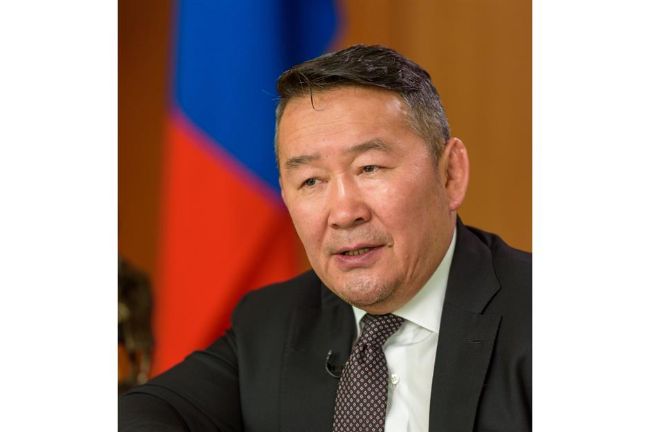 Moğolistan başkanı Khaltmaagiin Battulga'nın mesleği