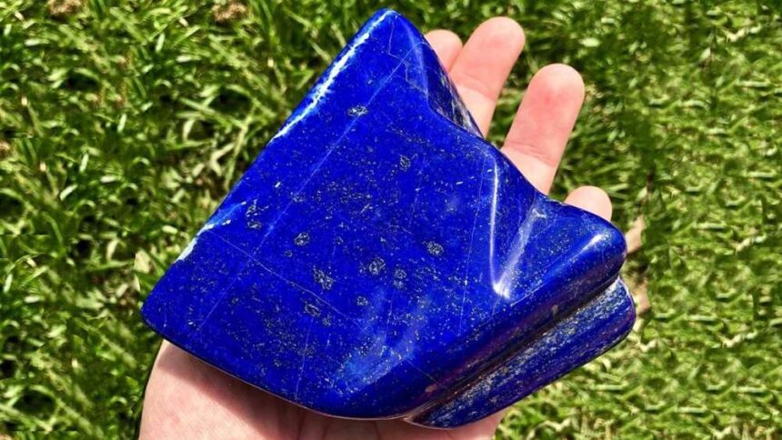 lapis lazuli taşı