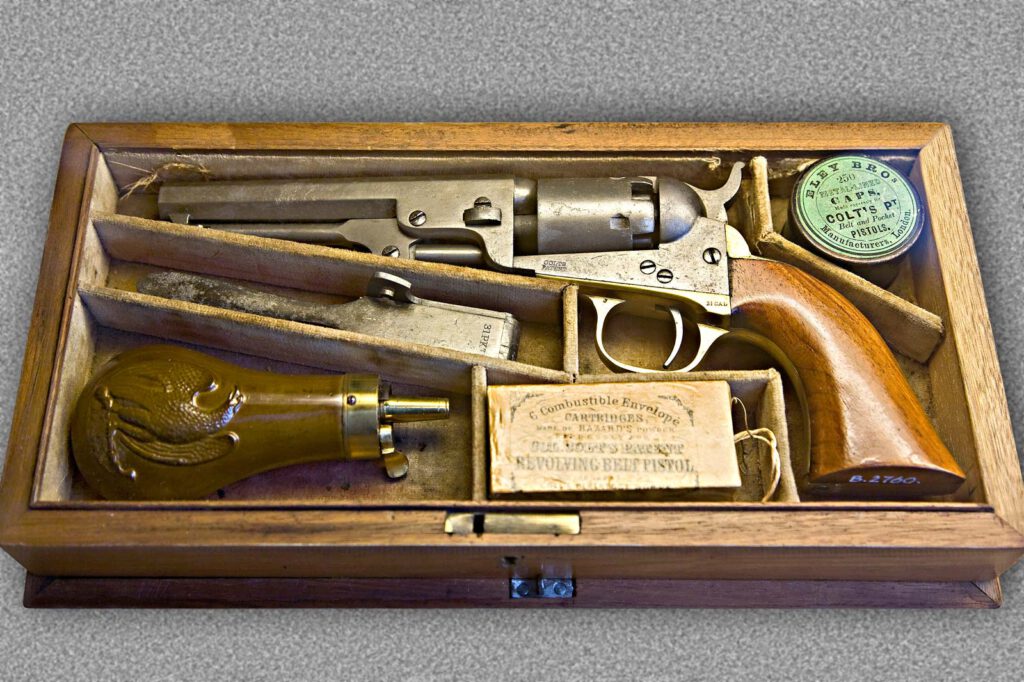 İlk sürümü olmasa da 1849 Colt altıpatları.
