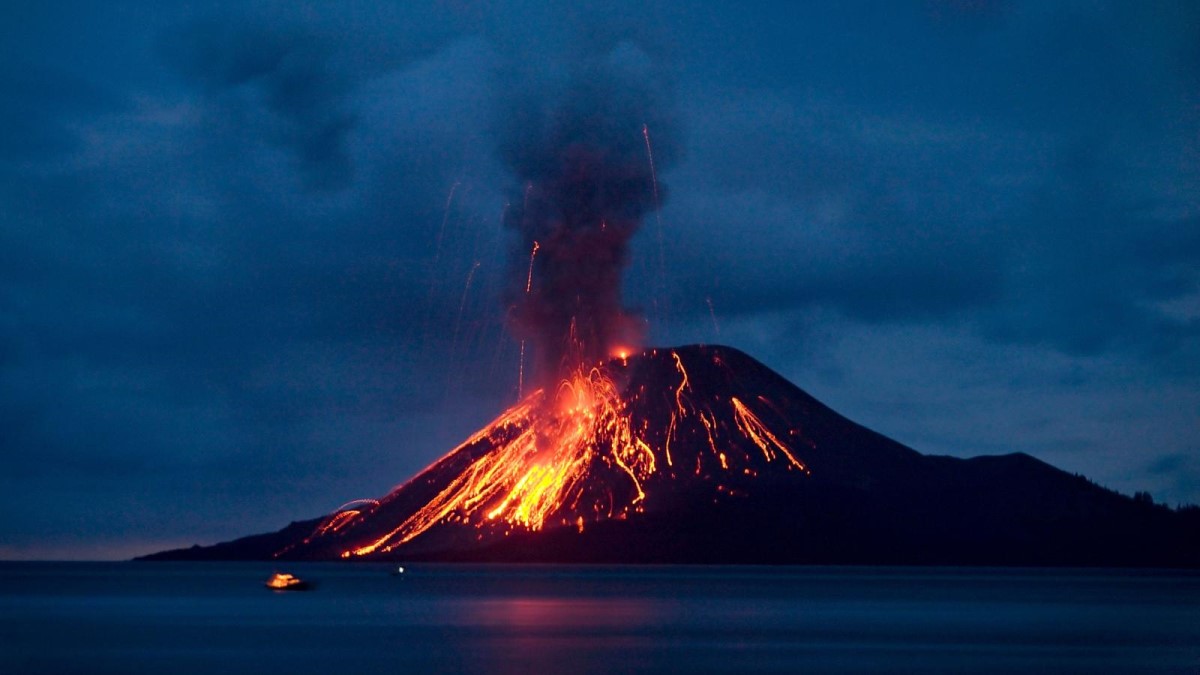 krakatoa (Krakatau) yanardağı
