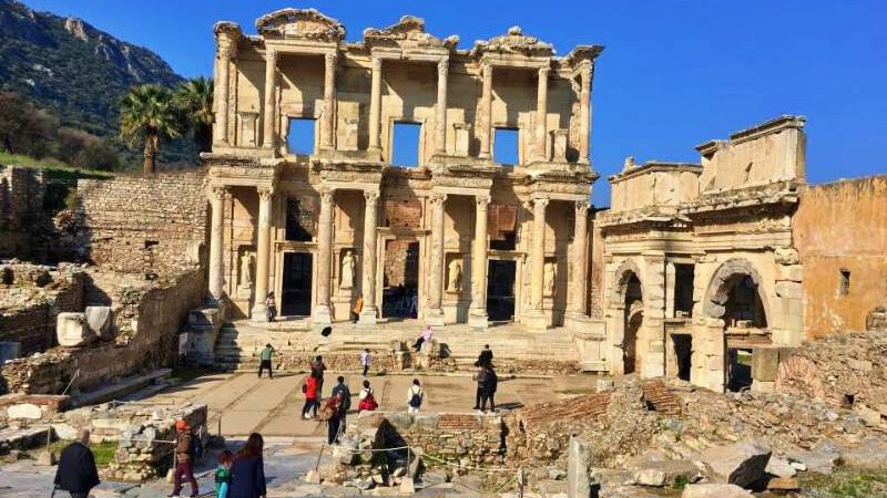 Celsus Kütüphanesi, Efes.