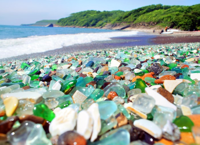 Deniz camları ile ünlü bir ABD sahili: Glass Beach.