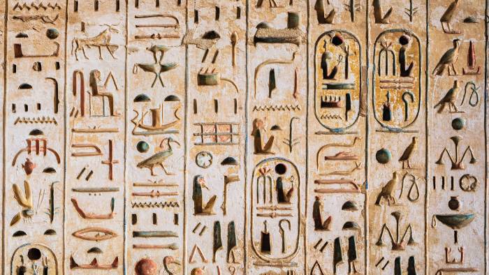 Luksor şehri, Krallar Vadisi'ndeki hiyerogliflerin ayrıntıları.