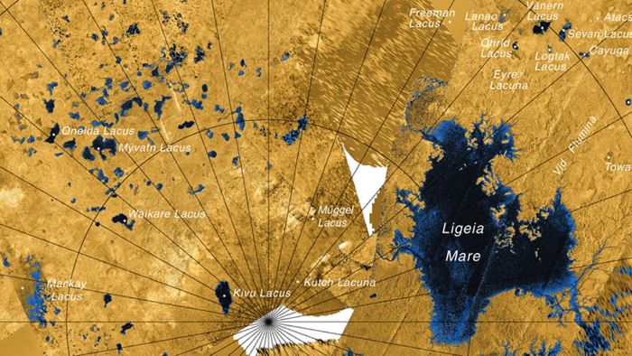 Titan'ın kutup bölgesinin su haritası.