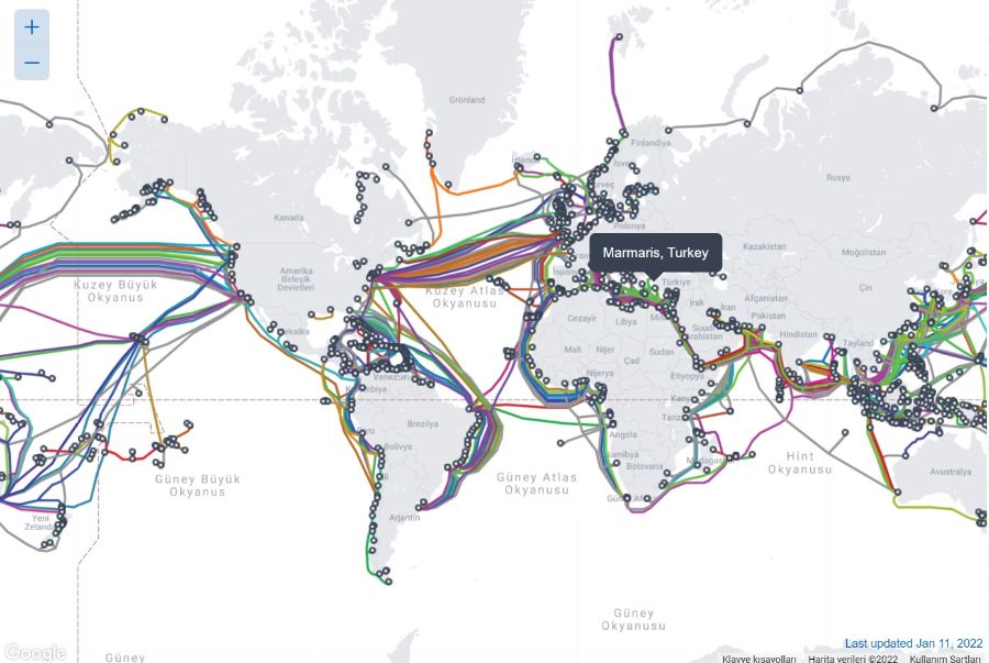 Dünya su altı internet kablosu haritası.