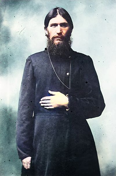 34 yaşındaki Rasputin, 1903'te Rusya'nın başkenti St Petersburg'a geldi.
