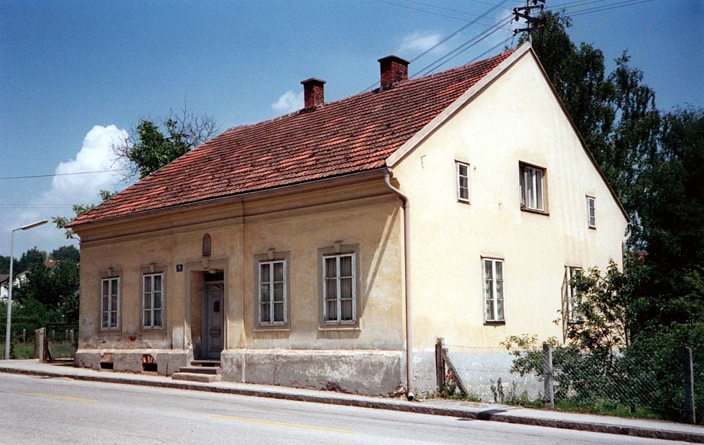 Hitler'in ilk ergenliğini geçirdiği Avusturya'daki Leonding'deki ev. Kim Traynor tarafından Temmuz 2012'de çekilen fotoğraf