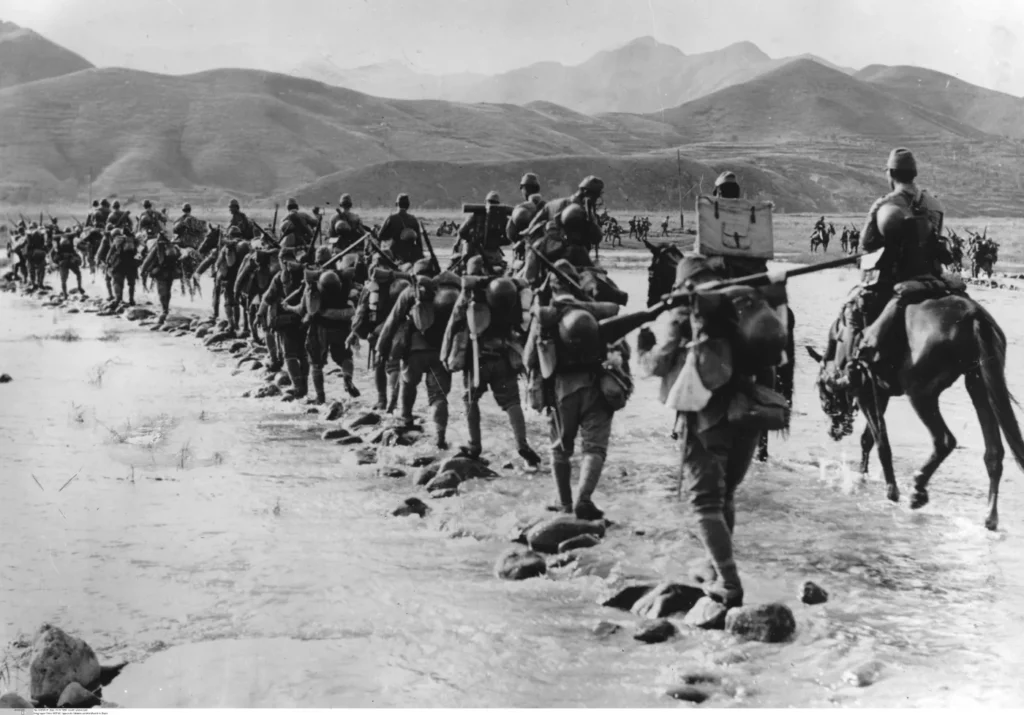 Japon ordusu 1937'de Çin'in Shanxi eyaletine giriyor