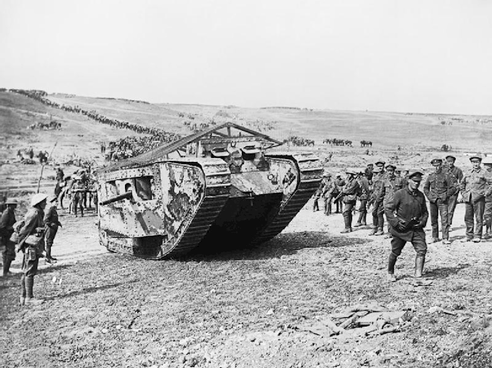 Somme Muharebesi'nin bir parçası olan Flers–Courcelette çarpışmasında ilk defa Mark 1 tankı kullanıldı.
