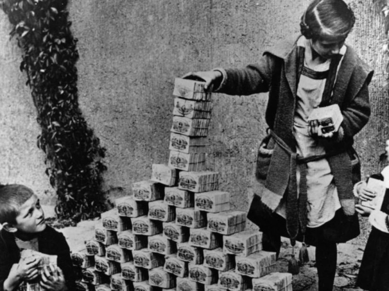 Weimar Cumhuriyeti dönemindeki ekonomik kriz.