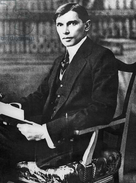 Pakistan'ın kurucusu Muhammed Ali Cinnah genç bir avukat olarak görünüyor, 1910. Hindistan'ın Bölünmesi