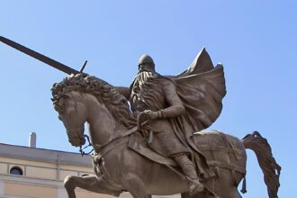 el cid statue