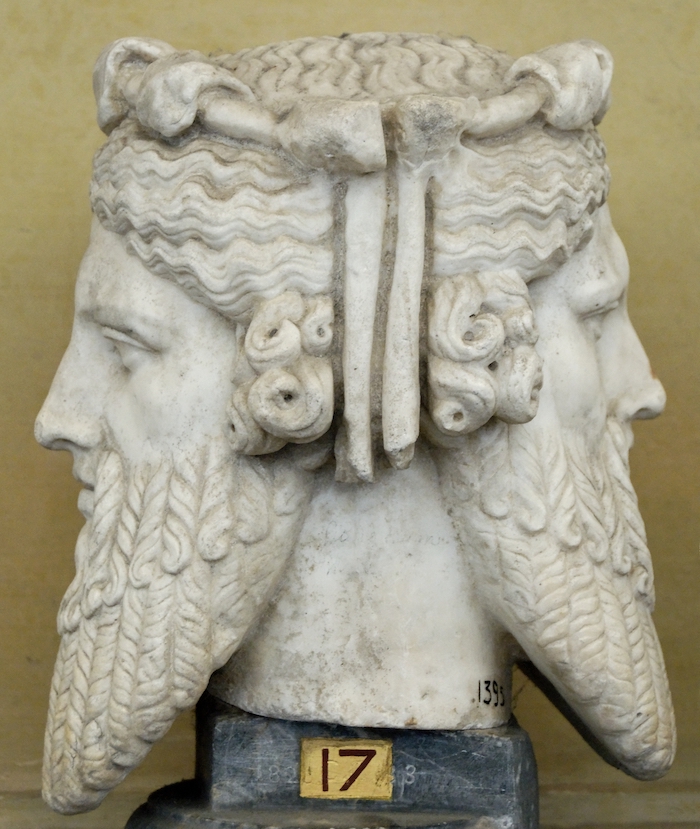 Vatikan Müzelerinde Janus Bifrons'u temsil eden heykel.
