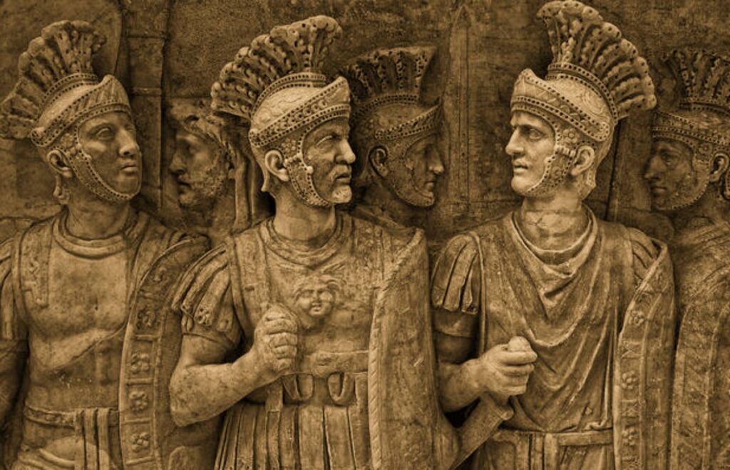 Praetorian Muhafızlarını tasvir eden bir zafer takının detayı. Beş İmparator Yılı