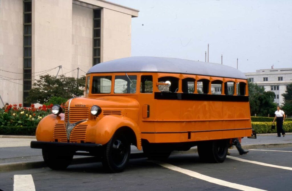 36 yolcu kapasiteli Dodge okul otobüsü, 1936