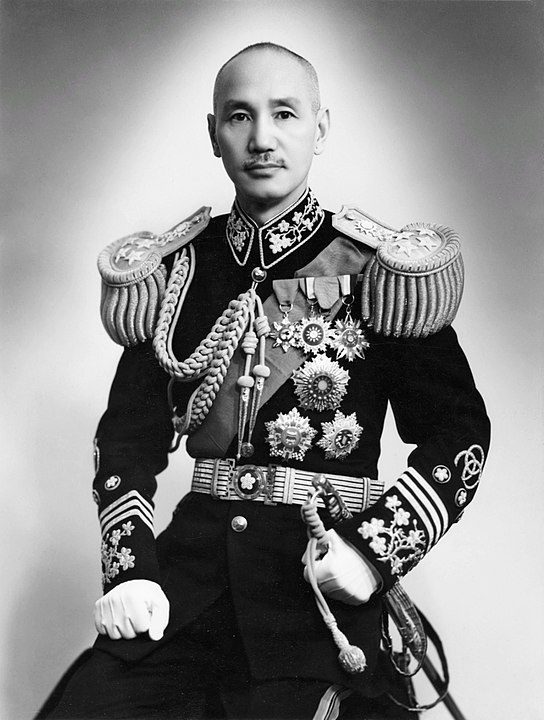 Çan Key Şek (31 Ekim 1887 - 5 Nisan 1975), Chiang Chung-cheng ve Jiang Jieshi olarak da bilinir.