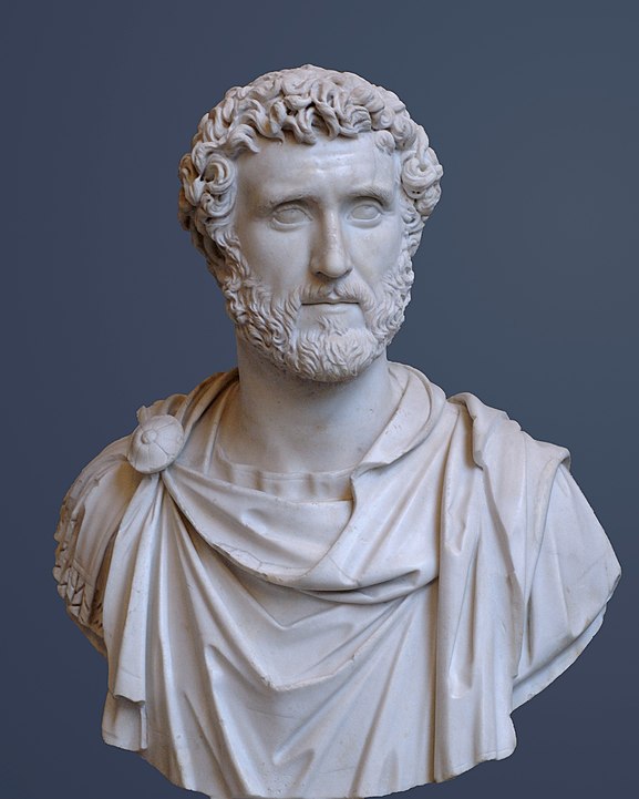 Antoninus Pius'un büstü (MS 138-161 arası), yaklaşık 150.
