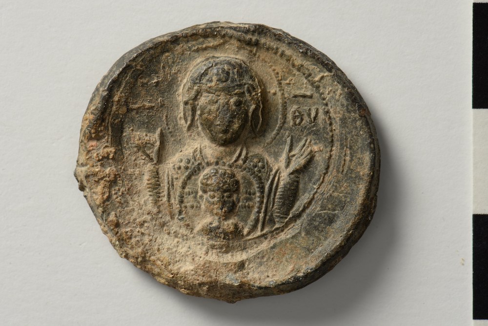 Komnenos hanedanının en güçlü üyelerinden biri olan imparatoriçe Anna Dalassene'nin imparatorluk mührü, 11. yüzyıl sonları.