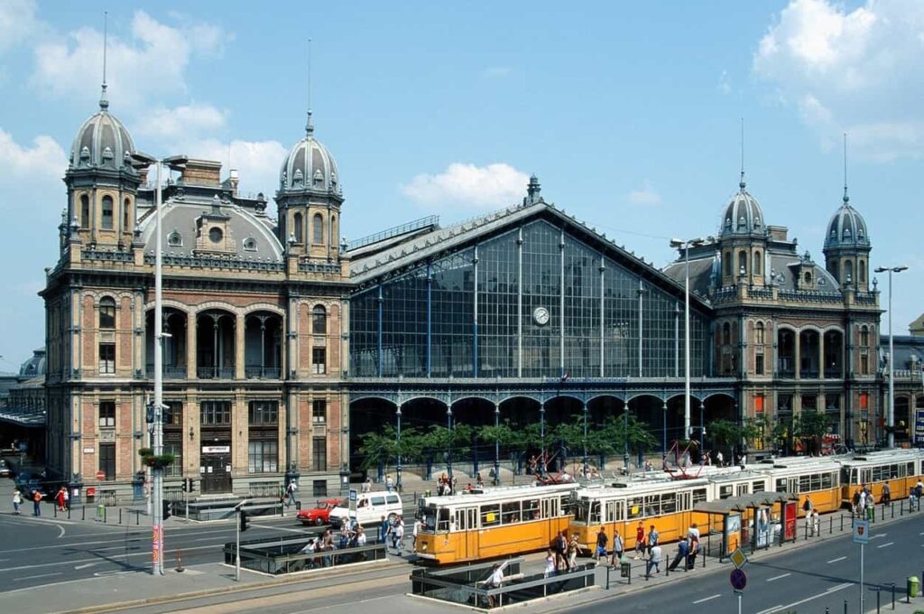 Budapeşte Nyugati tren istasyonu
