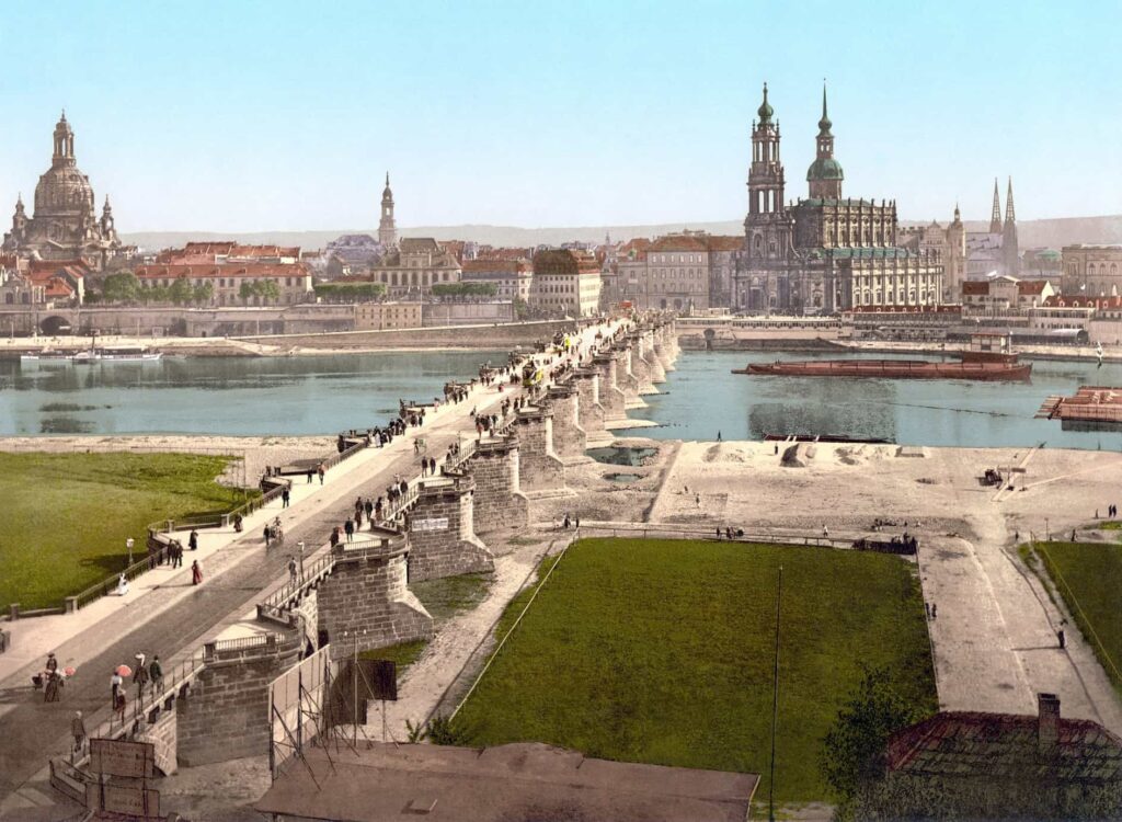 1890'larda Dresden'in renklendirilmiş fotoğrafı
