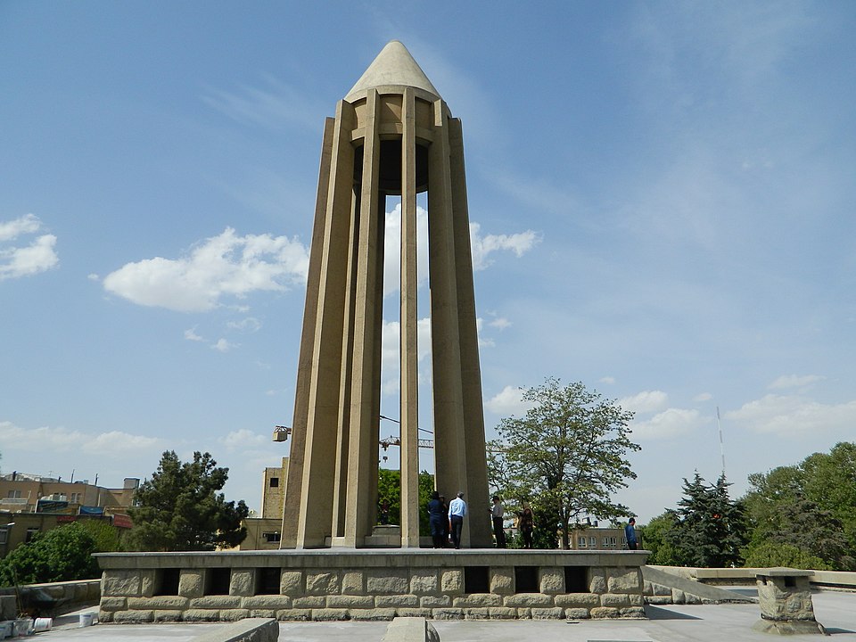 İbn-i Sina Türbesi, Hamadan, İran