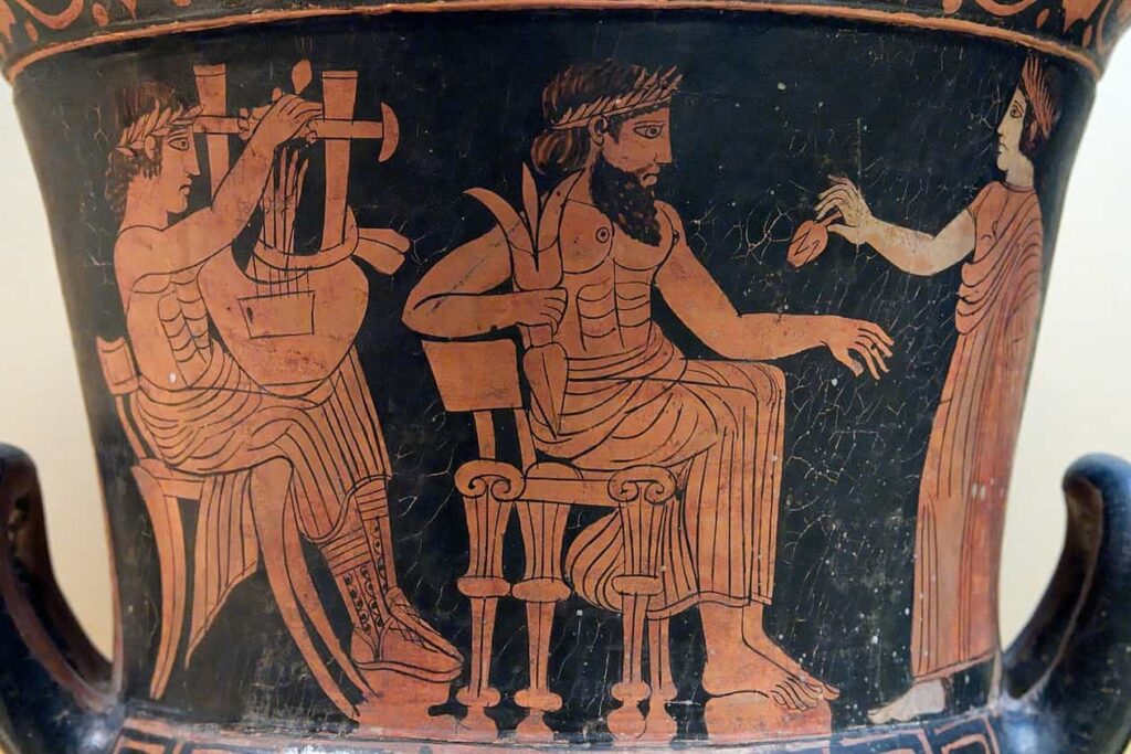Olimposlular meclisi, soldan sağa: Apollo, Zeus ve Hera
