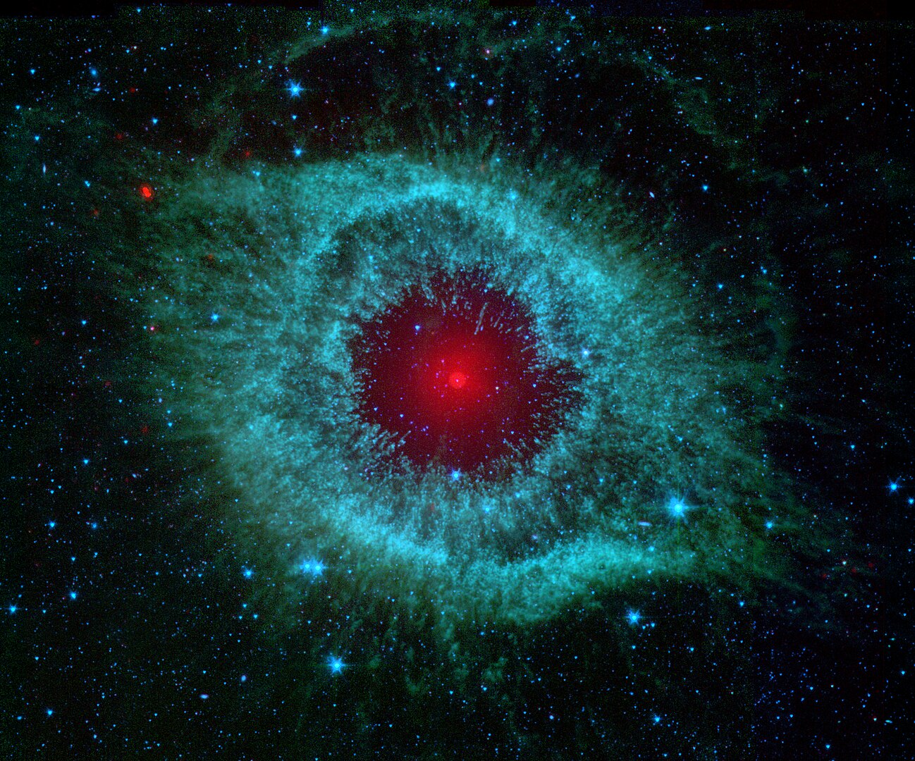 Helis bulutsusu kızılötesi fotoğrafı Spitzer Uzay Teleskobu, 2007