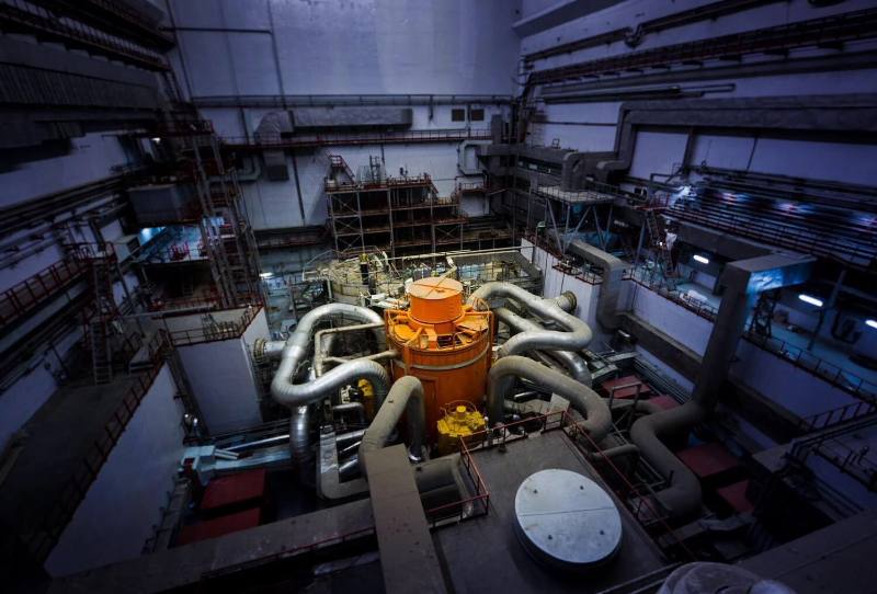 Beloyarsk Nükleer Santrali'ndeki BN-800 sodyum soğutmalı hızlı üreme reaktörü.