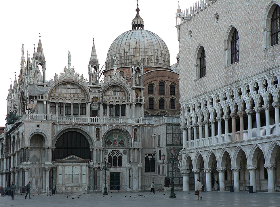 Doge Sarayı ve San Marco Bazilikası, Venedik devletinin merkezi ve sembolü