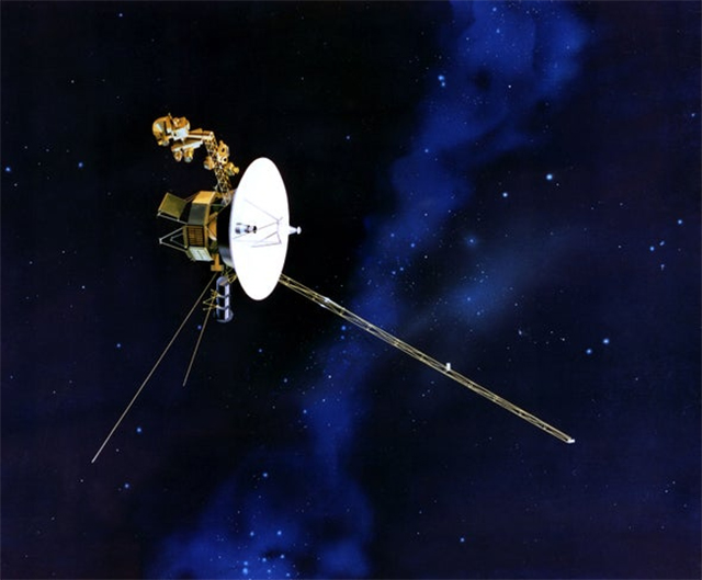 Voyager 1 ve 2 Güneş Sistemimizi geride bıraktı ve uzayın derinliklerine giriyor. Altın Plakları hiç görülebilecek mi? (NASA/CalTech
