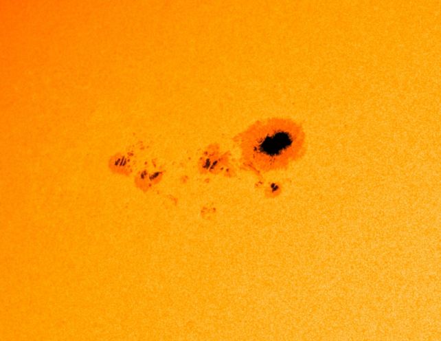 Güneş lekesi bölgesi AR 3590