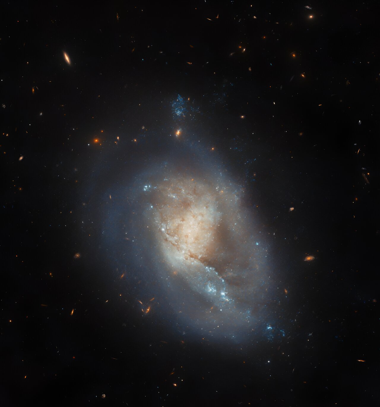 IC 3476 galaksi hubble