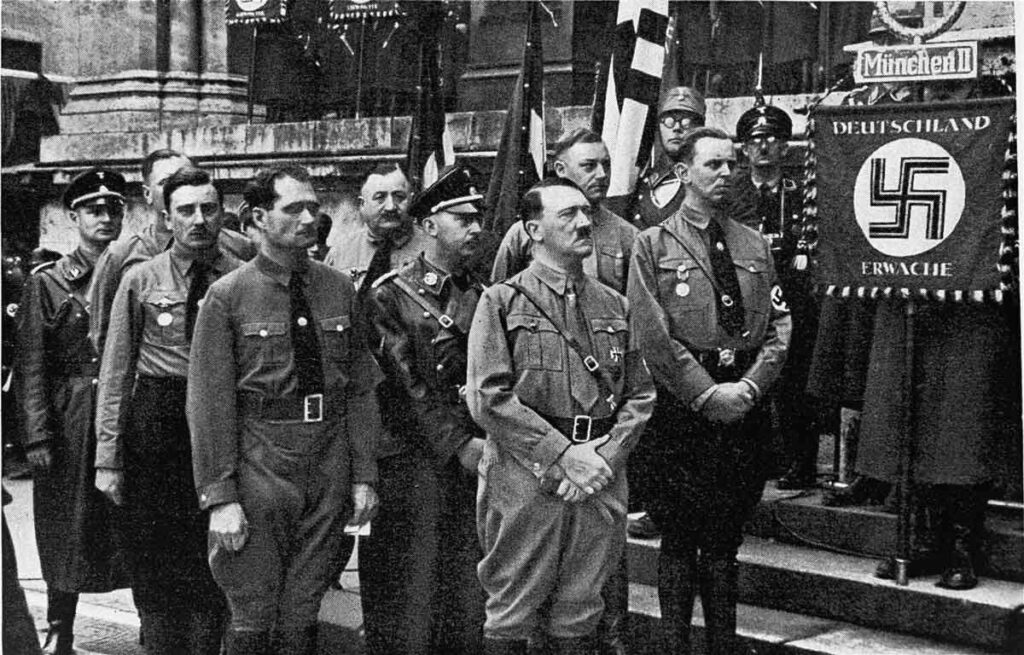 Adolf Hitler, Rudolf Hess ve Heinrich Himmler Birahane Darbesi