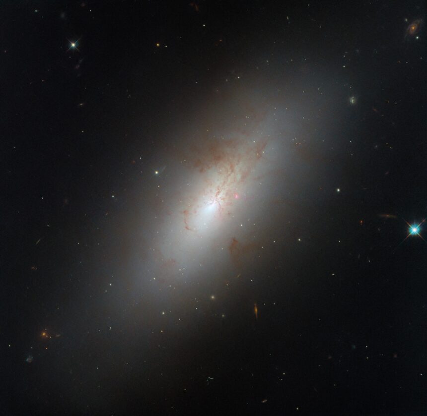 NGC 4694